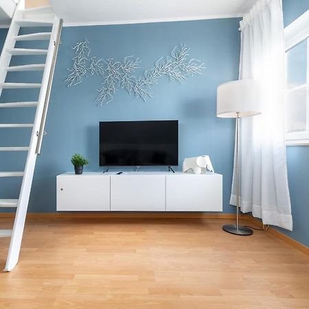 Ferienwohnung Julia - Klimatisiert Wolken ภายนอก รูปภาพ