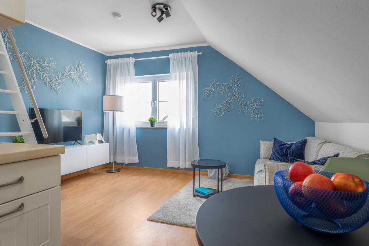 Ferienwohnung Julia - Klimatisiert Wolken ภายนอก รูปภาพ