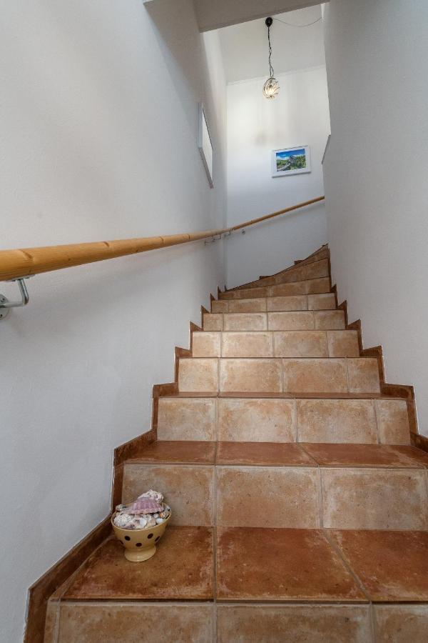 Ferienwohnung Julia - Klimatisiert Wolken ภายนอก รูปภาพ